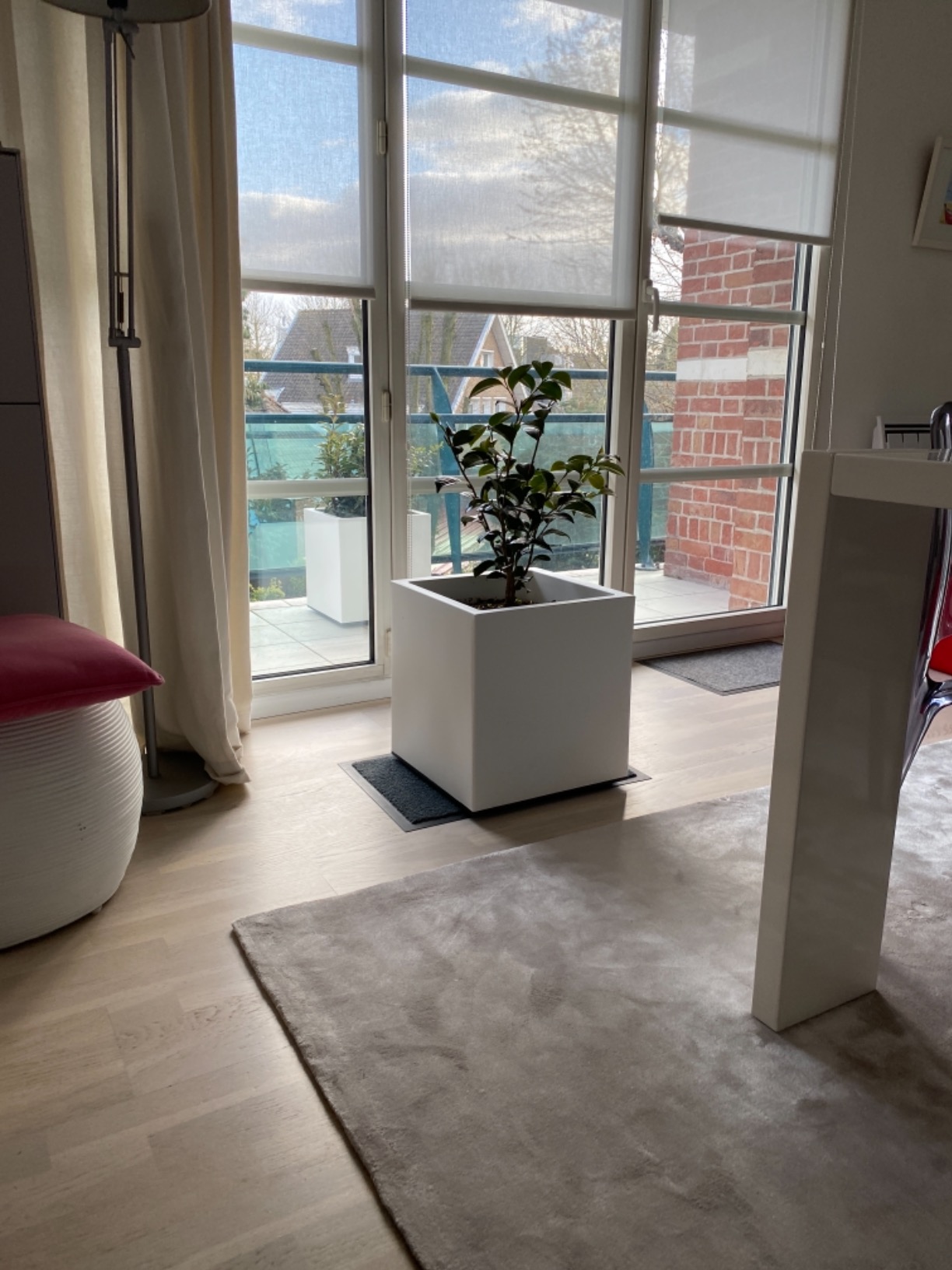elho Vivo Square Blumenkasten Weiß 40 cm mit Rollen