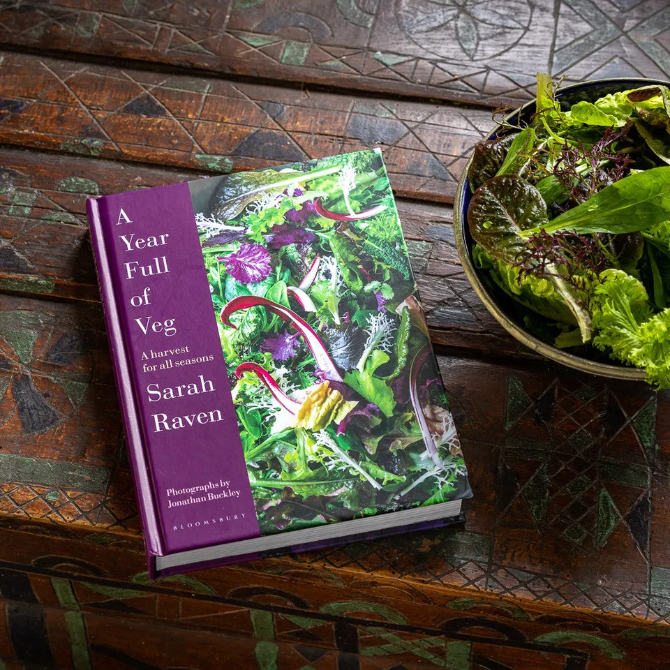 Sarah Raven A Year Full of Veg Buch Hardcover signiert