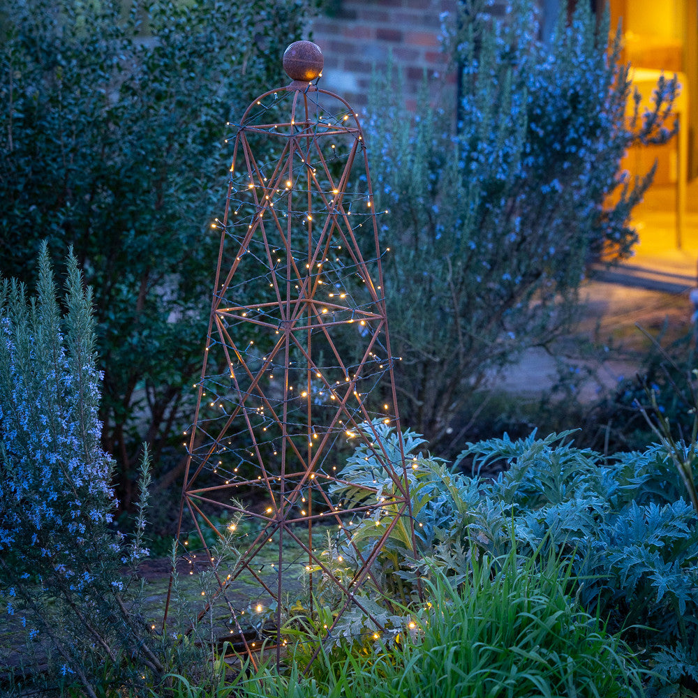 Sarah Raven King Garden Obelisk Rankhilfe 160 cm Rost