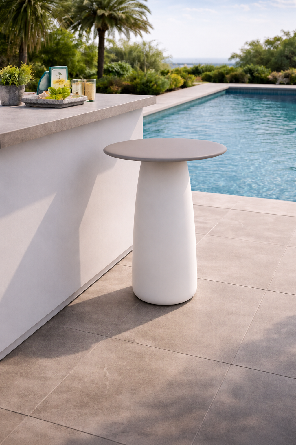 Serralunga Dandy High Tisch Polyethylen Outdoor weiß