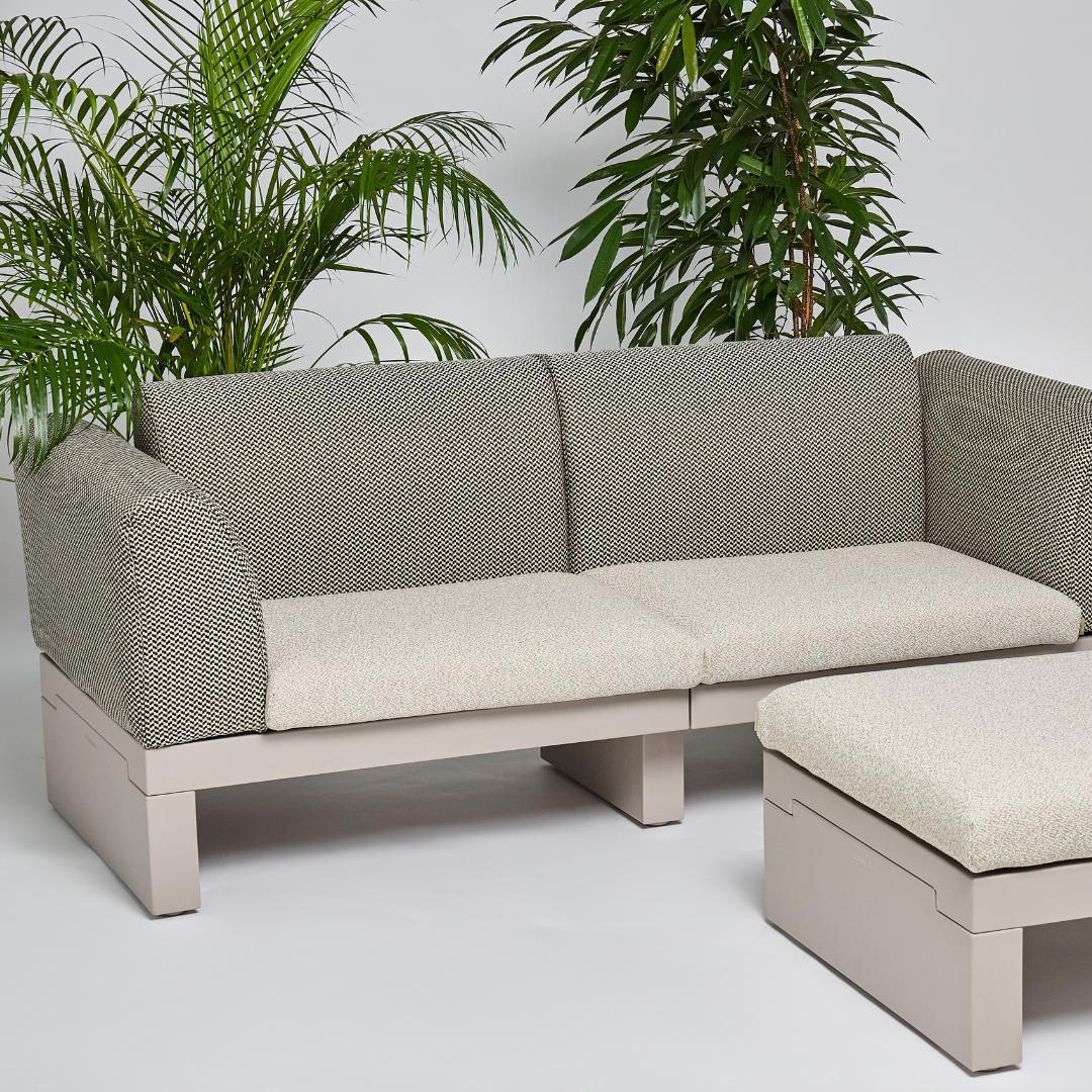 Serralunga Riviera Sofa 2-Sitzer Castoro mit Armlehne