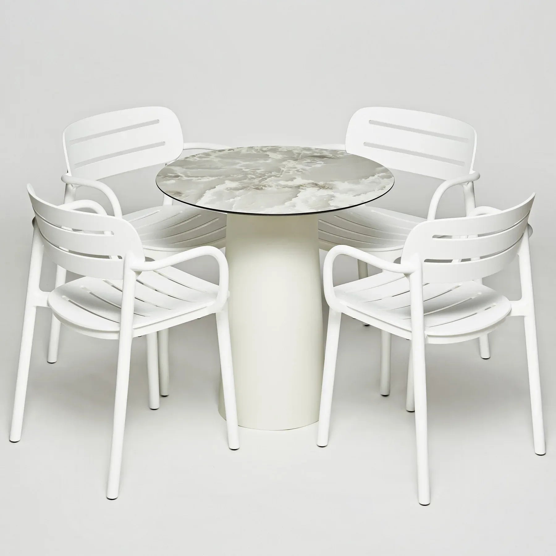 Serralunga Croisette Stuhl mit Armlehne Cappuccino 4er Set