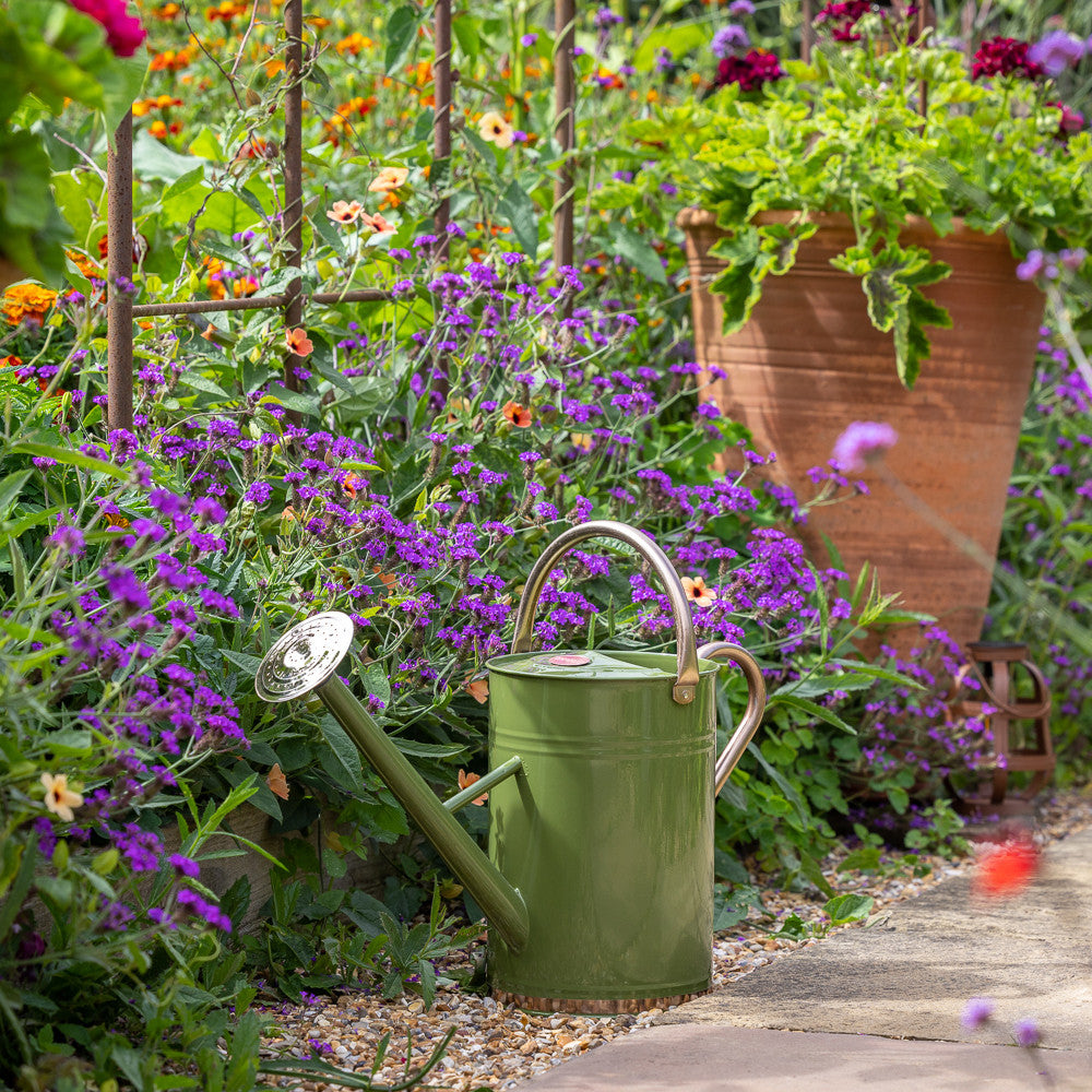 Sarah Raven Gardening 9L Gießkanne Grün 9 Liter Stahl