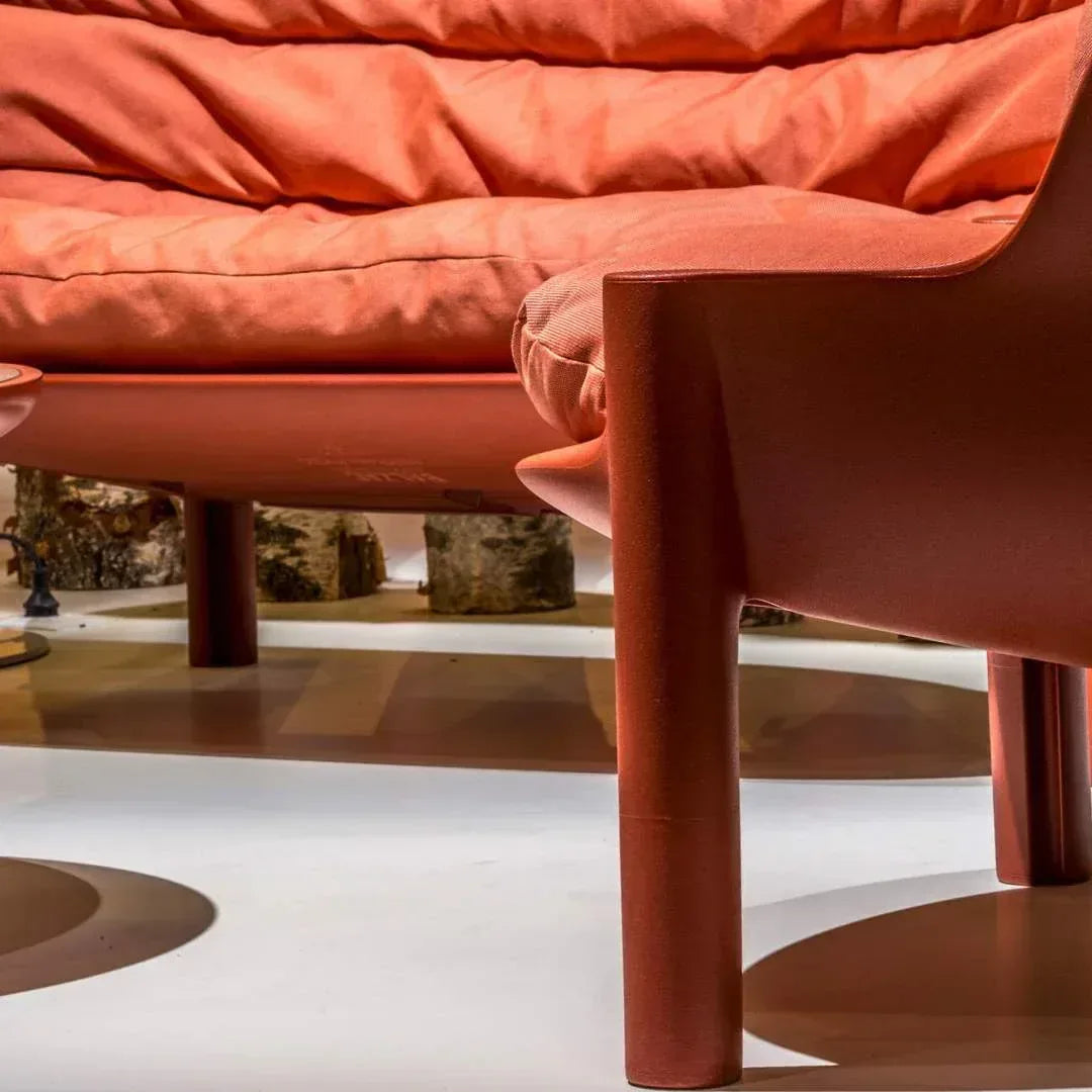 Serralunga Balzac Sofa Red Clay ohne Kissen Outdoor