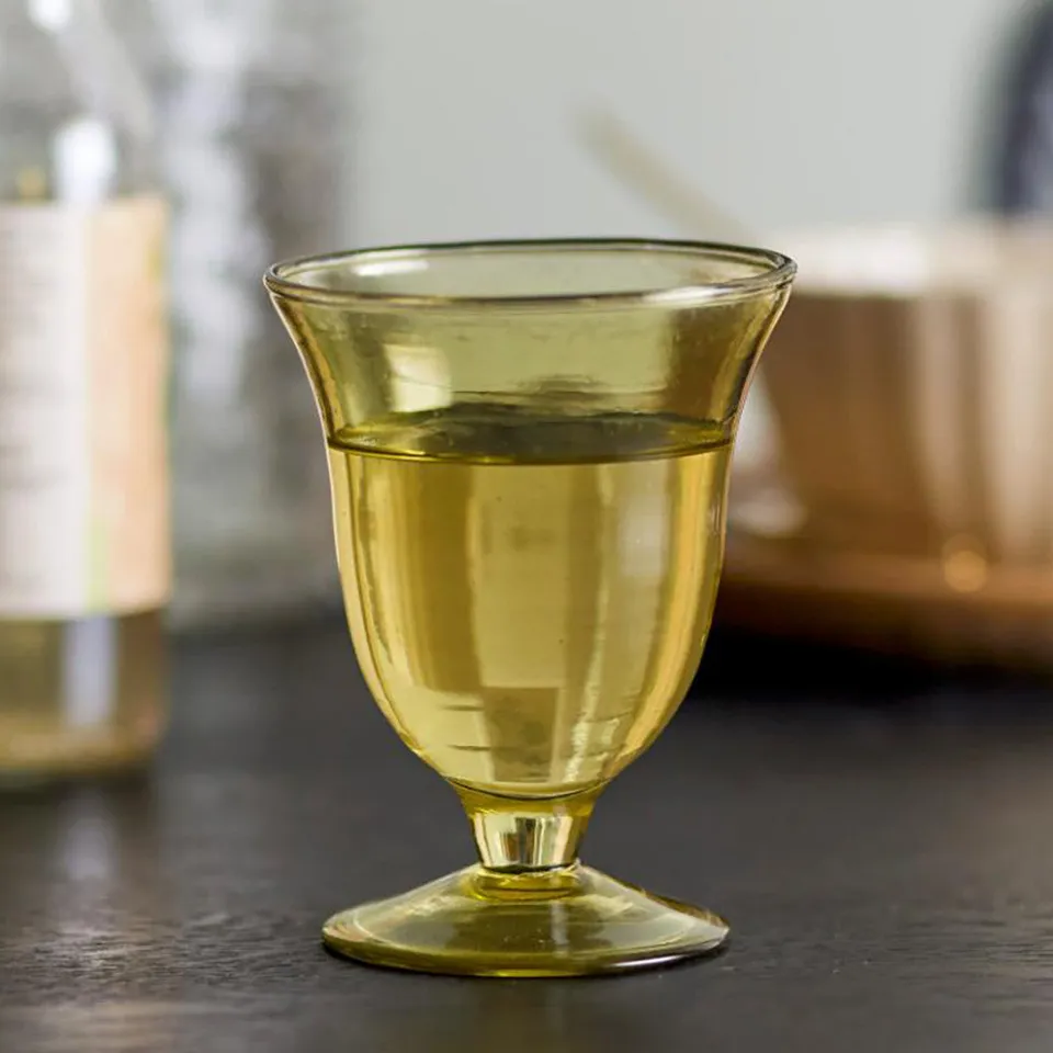 Sarah Raven Weinglas handgeblasen Glas 140 ml Moss grün