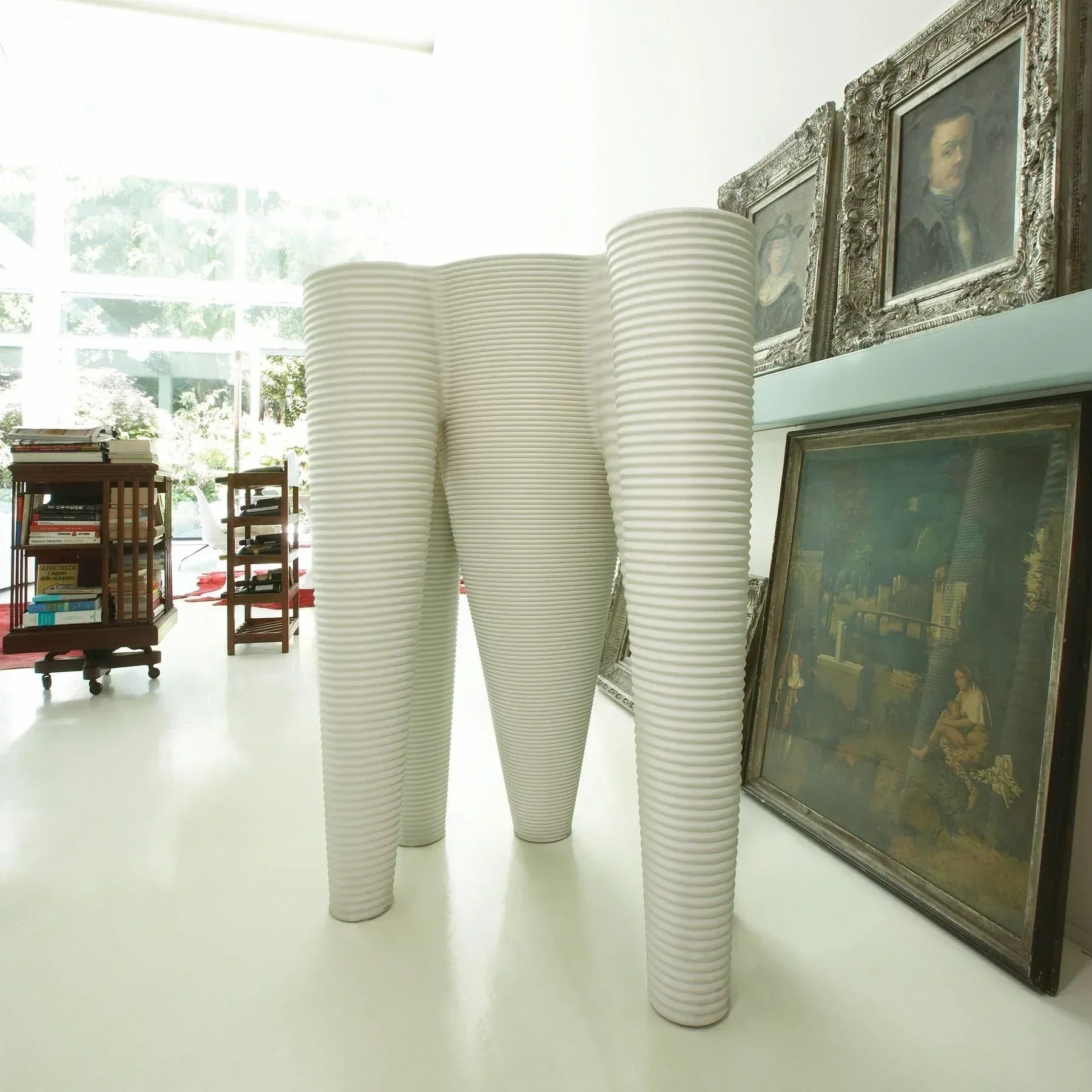 Serralunga The Vases Pflanztopf Anthrazit Ron Arad