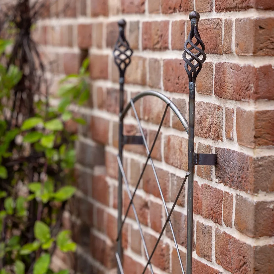 Sarah Raven Gardening Decorative Wall Trellis Rankgitter 164 cm Rost