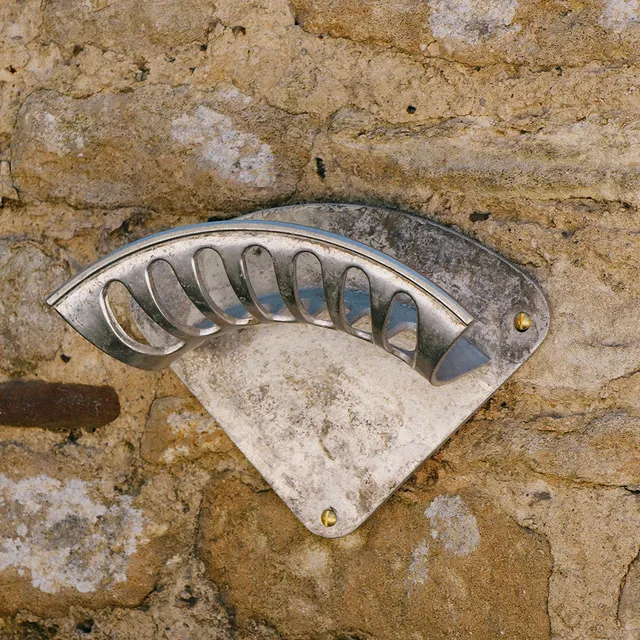 Sarah Raven Claverton Hose Wall Mount Schlauchhalter Alu 26,8cm
