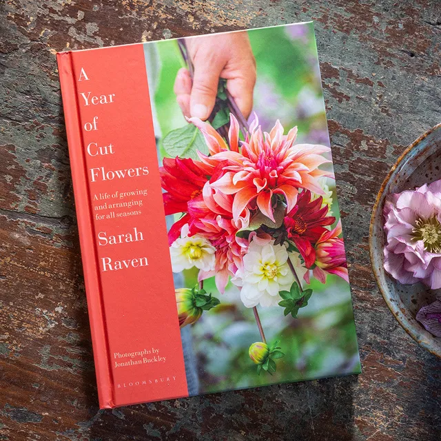 Sarah Raven A Year of Cut Flowers Buch Hardcover signiert