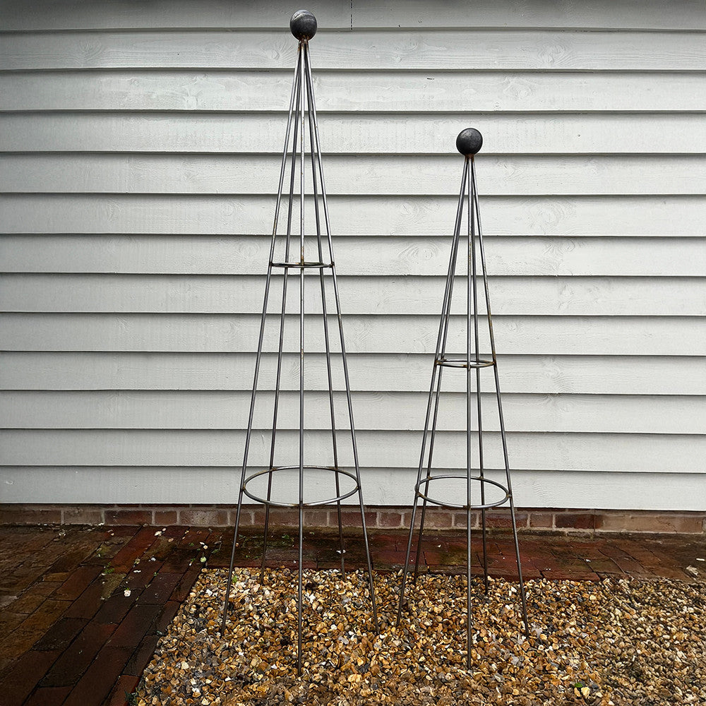 Sarah Raven Chelsea Obelisk Stahl Rankhilfe Medium 1,6m Rost