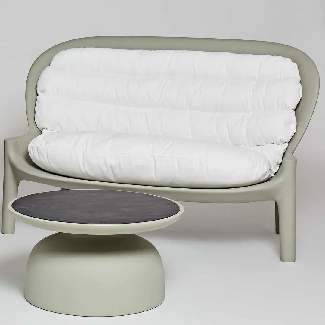Serralunga Balzac Sofa Red Clay ohne Kissen Outdoor
