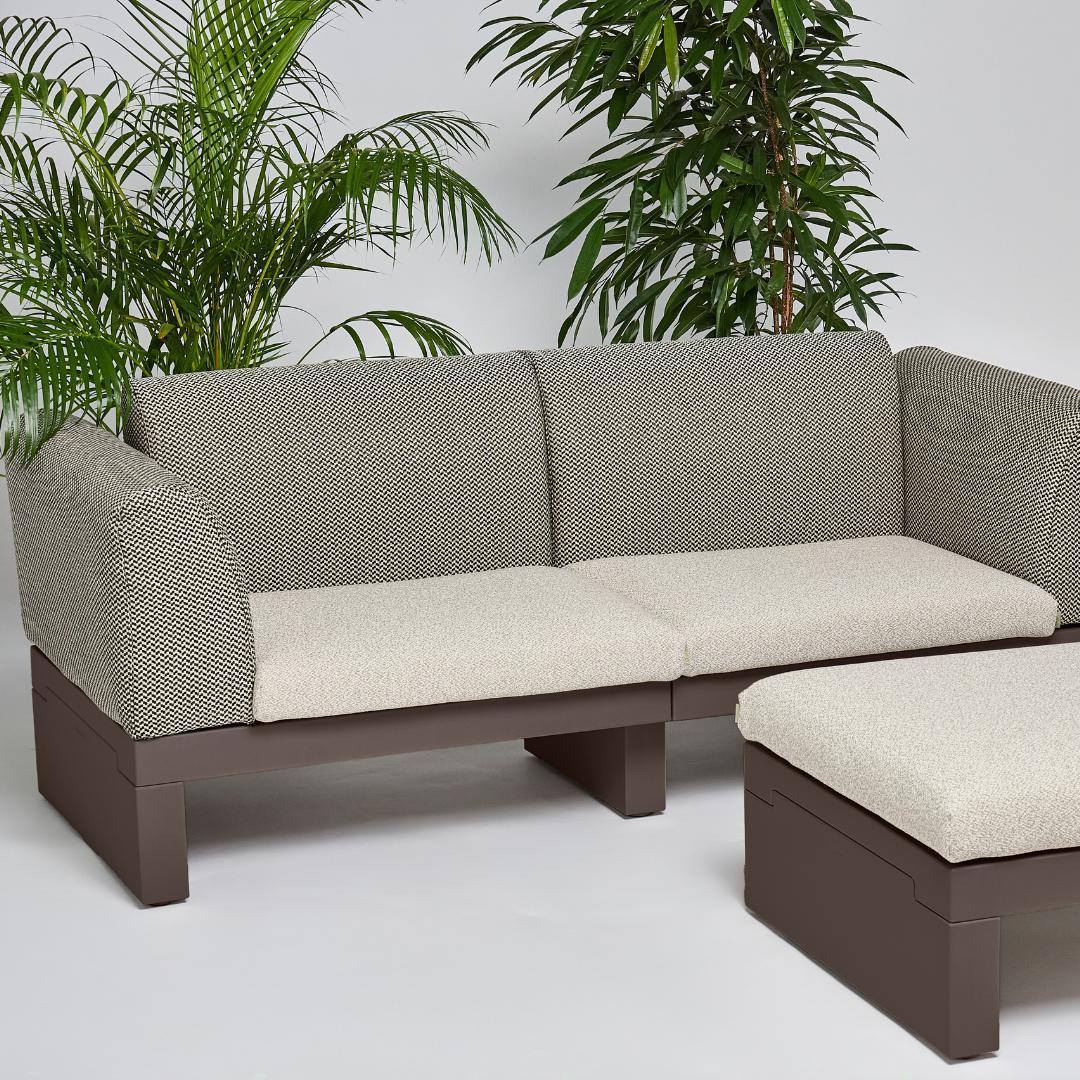Serralunga Riviera Sofa 2-Sitzer Castoro mit Armlehne