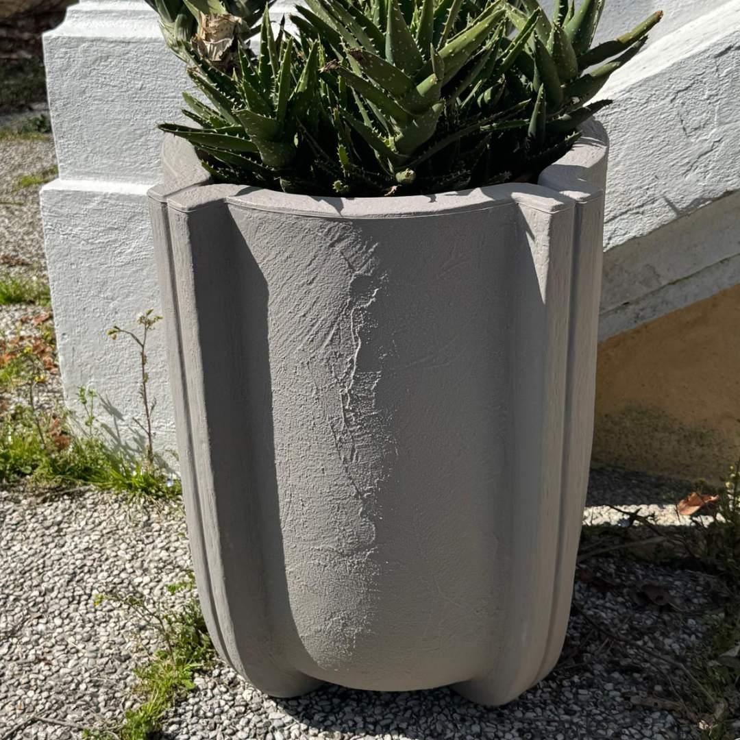 Serralunga Cassero Small Pflanztopf Salvia Beton-Optik